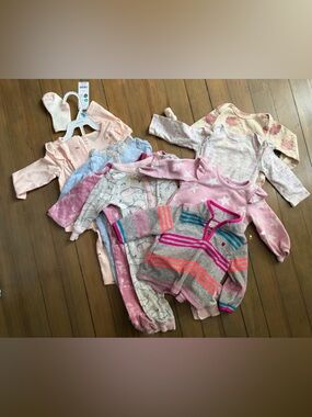 Bundle of 6-9 month girls clothes